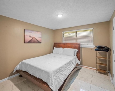 6207 Moss Drive - Photo Thumbnail 17