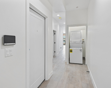 1313 W Taylor Street - Photo Thumbnail 11