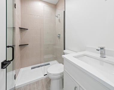 1313 W Taylor Street - Photo Thumbnail 15