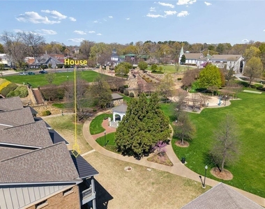 124 Parkside West Court - Photo Thumbnail 33