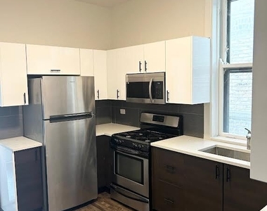 6220 N Wayne Avenue - Photo Thumbnail 5