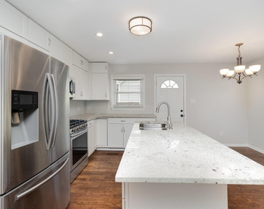 823 Cotton Place - Photo Thumbnail 12