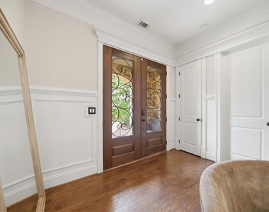 5869 Chickasaw Lane - Photo Thumbnail 4