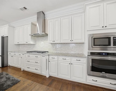 5869 Chickasaw Lane - Photo Thumbnail 16