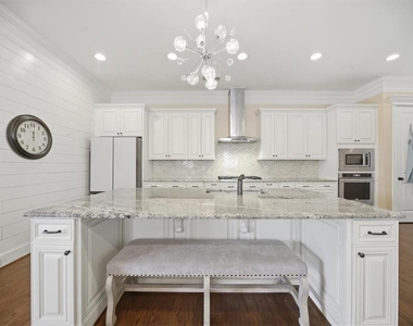 5869 Chickasaw Lane - Photo Thumbnail 13