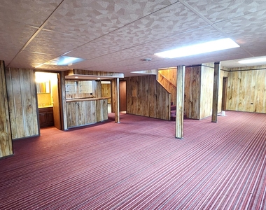 7749 Lyman Avenue - Photo Thumbnail 17