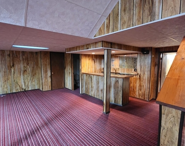 7749 Lyman Avenue - Photo Thumbnail 16