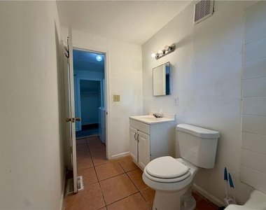 1070 Ollie Circle Nw - Photo Thumbnail 17
