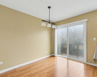 24617 Patriot Square Drive S - Photo Thumbnail 4