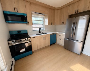1660 2nd Street - Photo Thumbnail 7