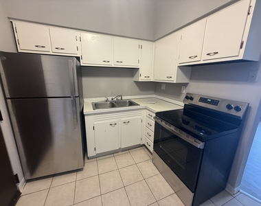 1213 N 34th Avenue - Photo Thumbnail 6