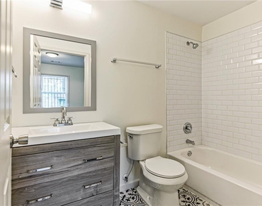 937 Lawton Street Sw - Photo Thumbnail 23