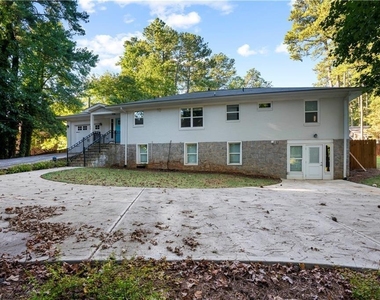 1841 Gainsborough Drive - Photo Thumbnail 1
