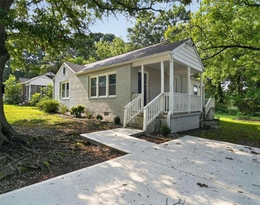 862 Slaton Street - Photo Thumbnail 2