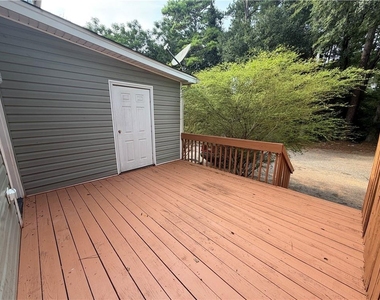 110 Chalfont Drive - Photo Thumbnail 11