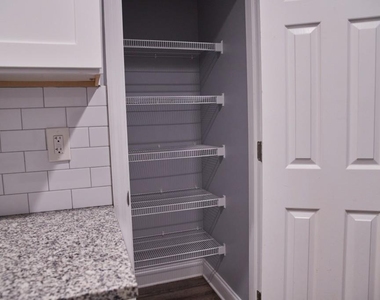 248 Mill Creek Place - Photo Thumbnail 4