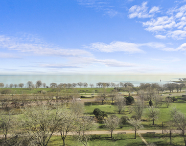 5445 N Sheridan Road - Photo Thumbnail 3