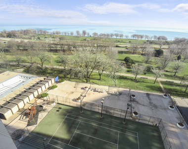 5445 N Sheridan Road - Photo Thumbnail 13