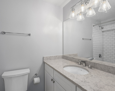 5445 N Sheridan Road - Photo Thumbnail 9