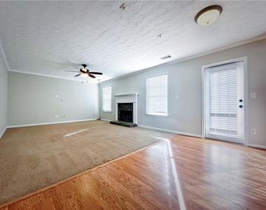 3368 Hill Pond Drive - Photo Thumbnail 5