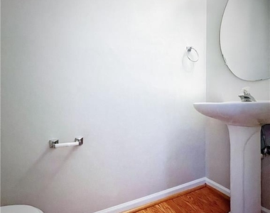 3368 Hill Pond Drive - Photo Thumbnail 13