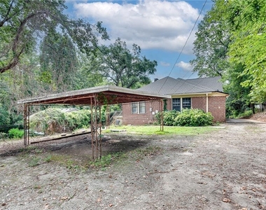 1424 Emory Road Ne - Photo Thumbnail 2