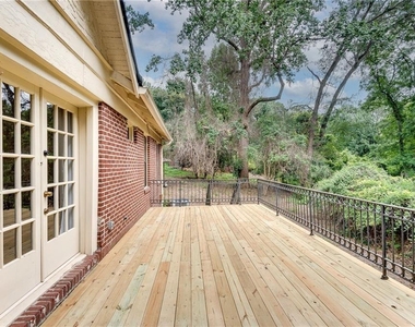 1424 Emory Road Ne - Photo Thumbnail 5