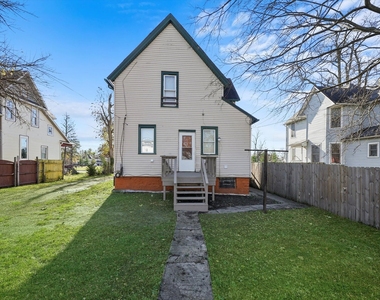 1097 E Merchant Street - Photo Thumbnail 13