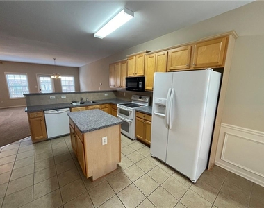 2207 Pebble Beach Drive - Photo Thumbnail 5