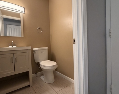 646 White Court - Photo Thumbnail 15