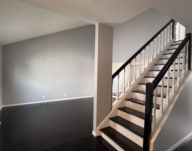 646 White Court - Photo Thumbnail 1