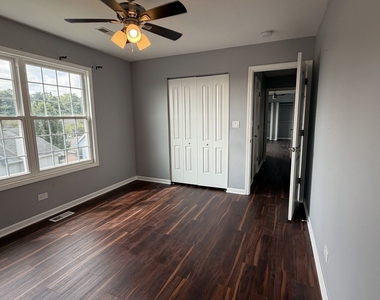 646 White Court - Photo Thumbnail 12