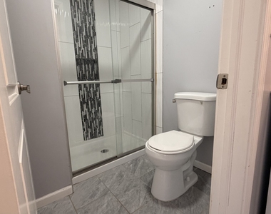 646 White Court - Photo Thumbnail 5