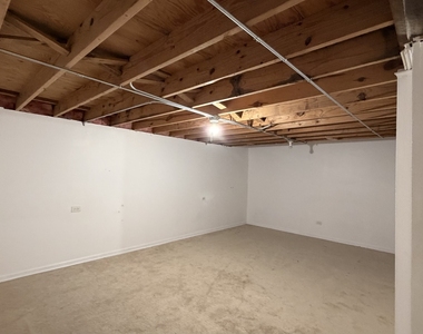646 White Court - Photo Thumbnail 17
