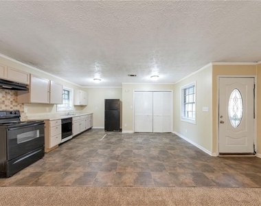 5835 Bearing Way - Photo Thumbnail 7