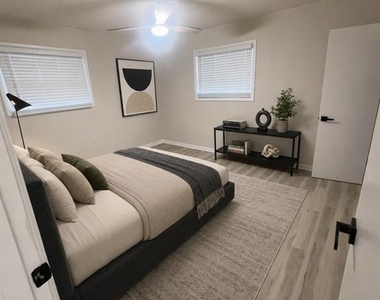 3128 Waters Road Sw - Photo Thumbnail 4
