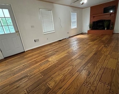 3896 Northlake Creek Drive - Photo Thumbnail 8