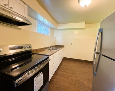 1034 Fenton Street - Photo Thumbnail 6