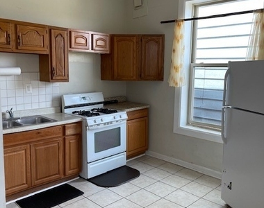 1552 W Highland Avenue - Photo Thumbnail 13