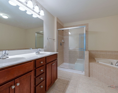790 Oak Hollow Road - Photo Thumbnail 17