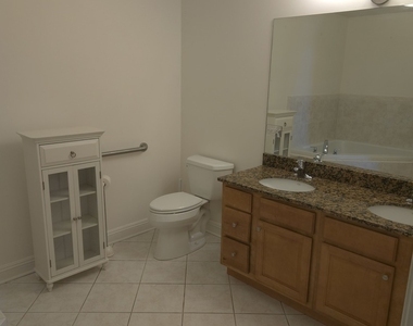4330 N Neva Avenue - Photo Thumbnail 14