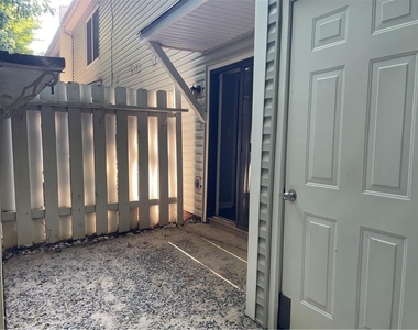 1524 Planters Ridge Lane - Photo Thumbnail 15