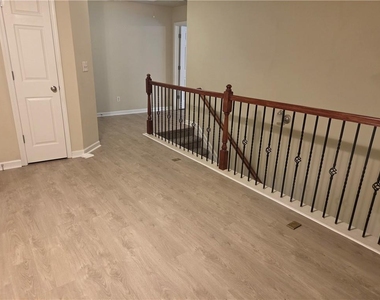 2613 Pierce Brennen Court - Photo Thumbnail 6