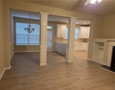 2613 Pierce Brennen Court - Photo Thumbnail 4
