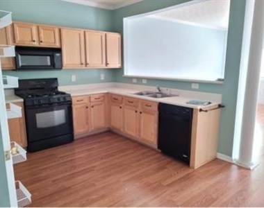 2954 Greyhawk Lane - Photo Thumbnail 6
