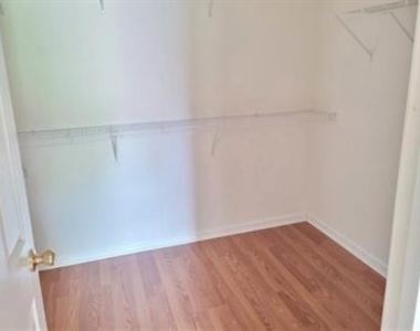 2954 Greyhawk Lane - Photo Thumbnail 11