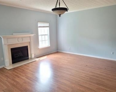 2954 Greyhawk Lane - Photo Thumbnail 3