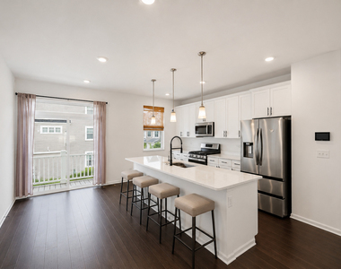 4437 Chelsea Manor Circle - Photo Thumbnail 3