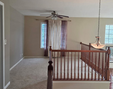 101 N Spruce Avenue - Photo Thumbnail 12