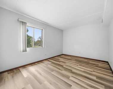 13913 Laramie Avenue - Photo Thumbnail 13